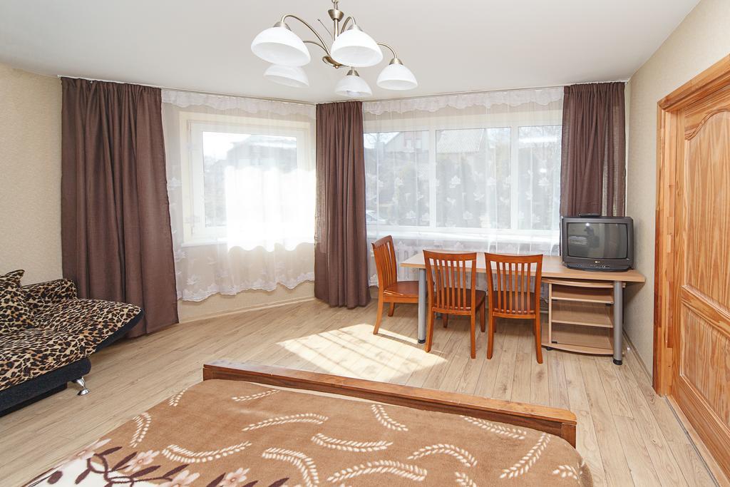 Irenos Svetaine Apartamento Palanga Quarto foto